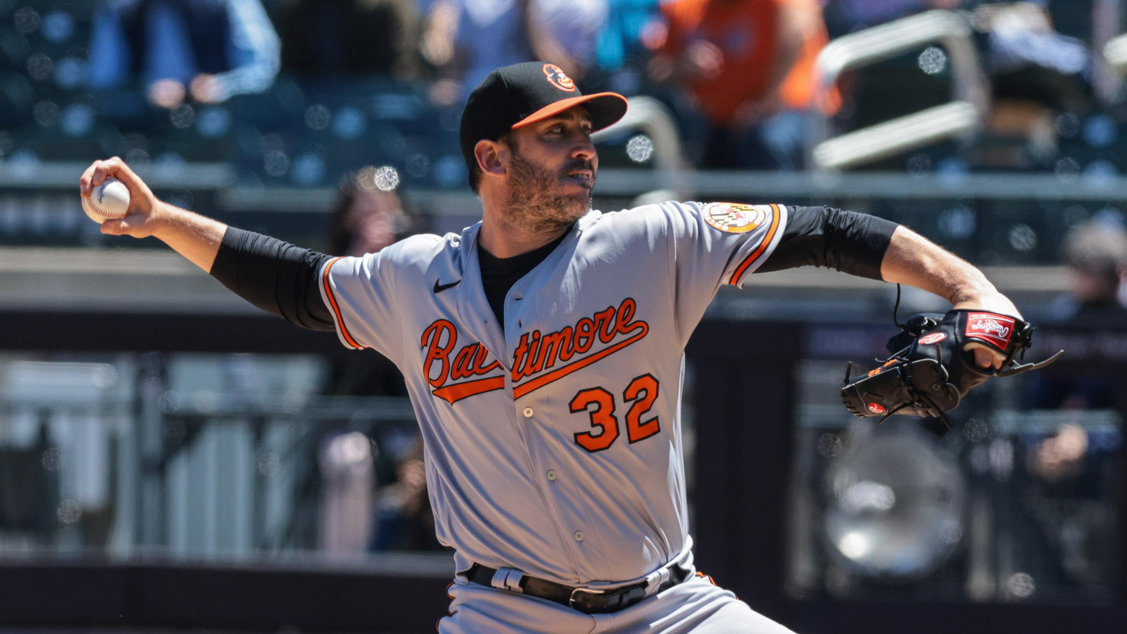 May 12, 2021; New York City, New York, USA; Baltimore Orioles starting pitcher Matt Harvey (32) delivers a pitch during the first inning against the New York Mets at Citi Field. / Vincent Carchietta-USA TODAY Sports