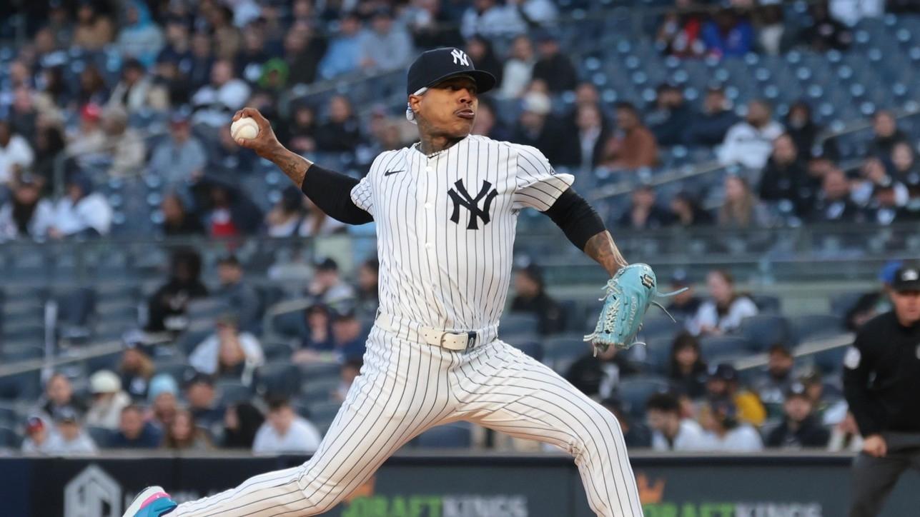 New York Yankees pitcher Marcus Stroman (0) delivers a pitch during the first inning against the Oakland Athletics at Yankee Stadium. / Vincent Carchietta-USA TODAY Sports