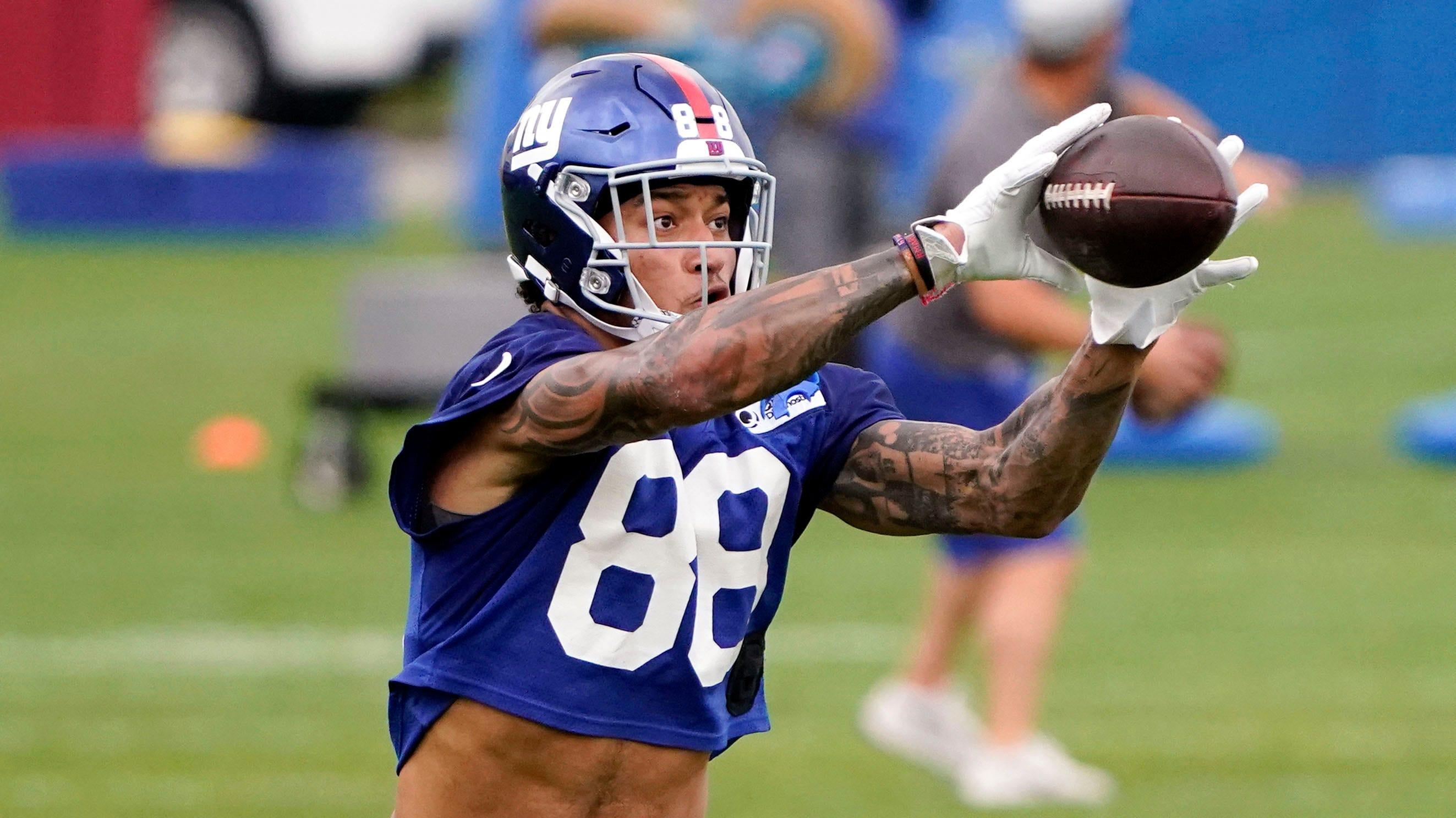 New York Giants tight end Evan Engram (88) catches the ball during OTA practice at the Quest Diagnostics Training Center on Friday, June 4, 2021, in East Rutherford. Giants Ota Practice / Danielle Parhizkaran/NorthJersey.com-Imagn Content Services, LLC