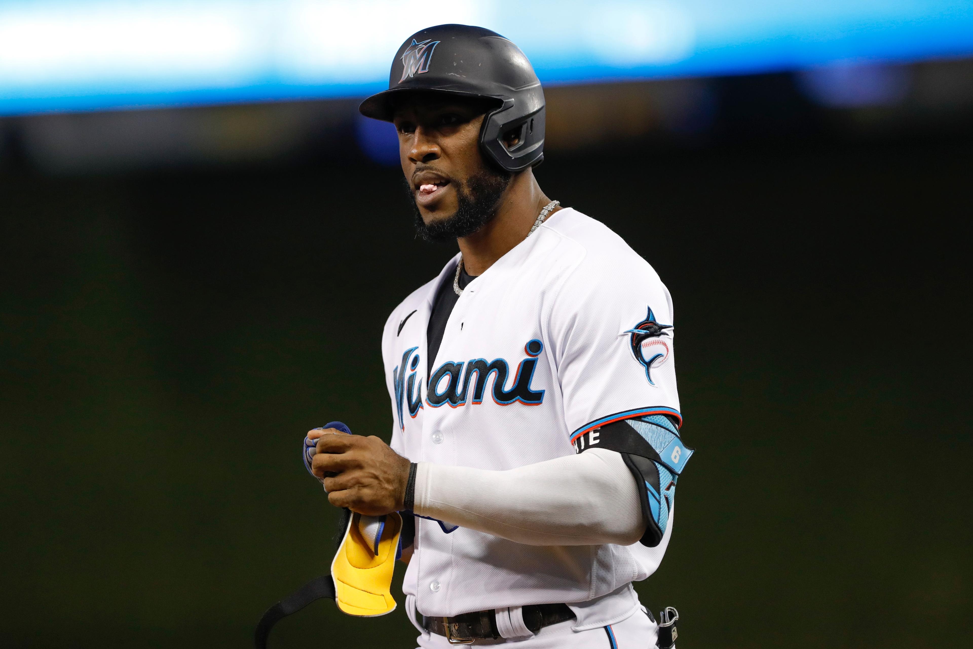 Miami Marlins center fielder Starling Marte (6) reacts after reaching first base against the Toronto Blue Jays during the first inning at loanDepot Park. / Sam Navarro-USA TODAY Sports